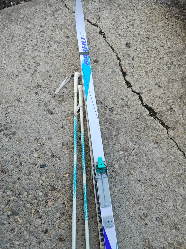 Ladies Cross Country Ski Package