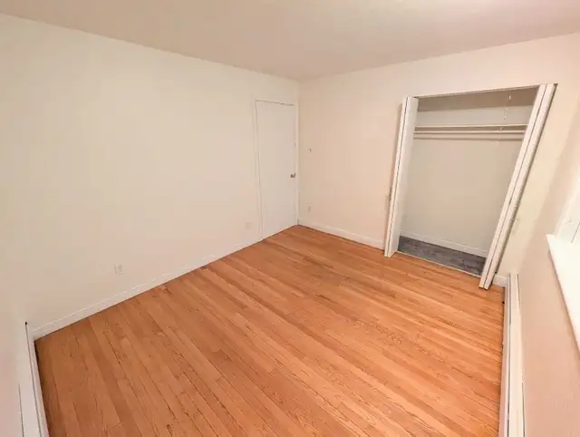 1 Bedroom Apartment Downtown (Unit 1 Duplex) - Photo 3