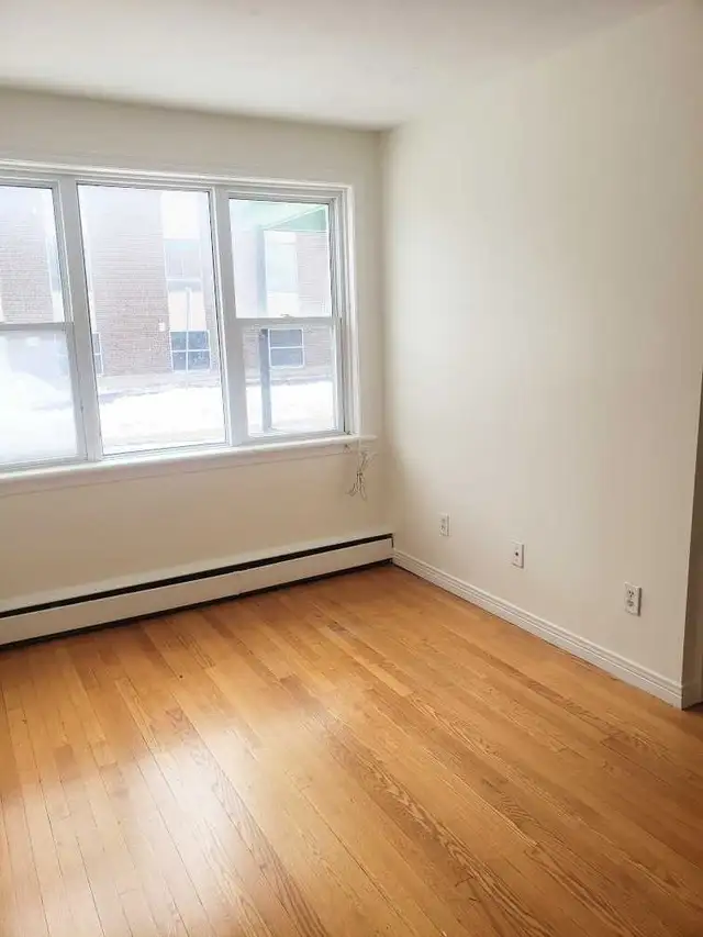 1 Bedroom Apartment Downtown (Unit 1 Duplex) - Photo 10