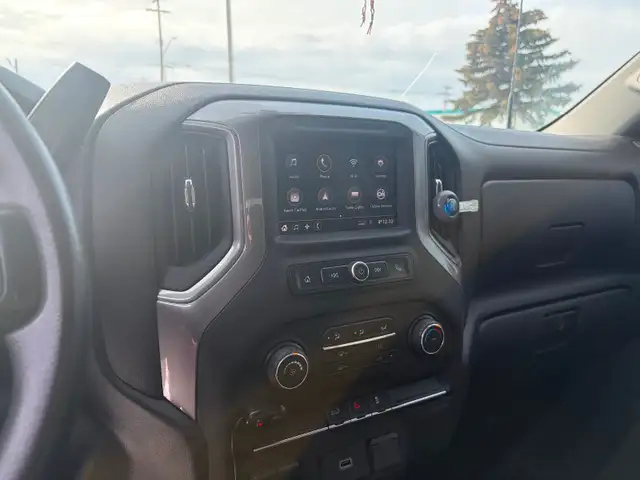 2020 Chevrolet Silverado 2500 HD Custom Extended Cab - Photo 9