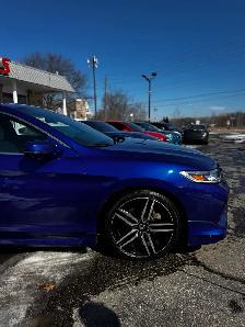 2016 Honda Accord Coupe Touring | SUNROOF | EXTRA TIRES | SAFETY - Photo 11