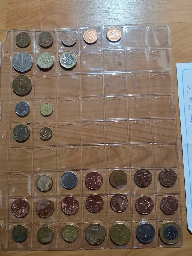 world coin and bill collection - Photo 5