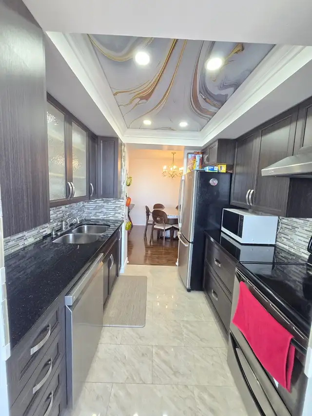 2   1 Bedroom Condo for rent Burnhamthrope & Confederation - Photo 7