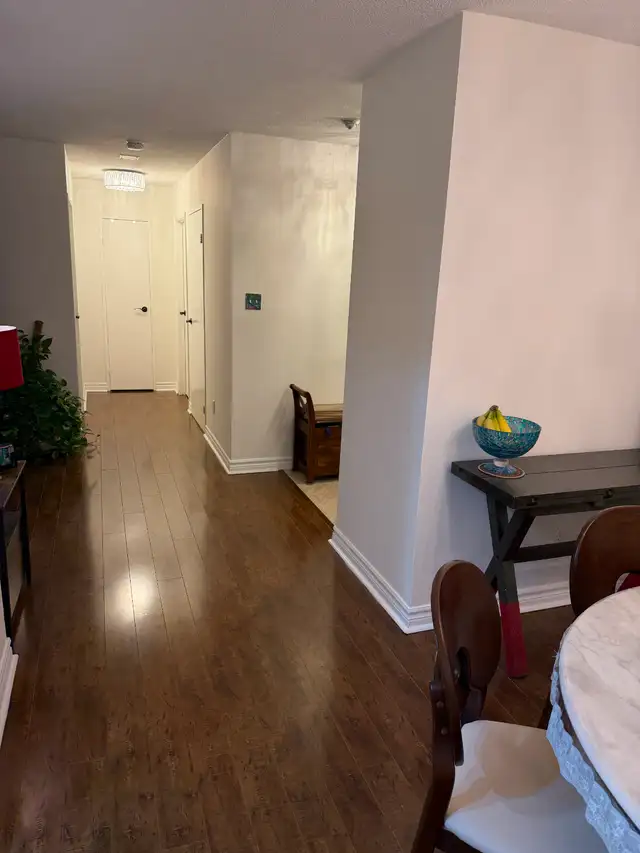 2   1 Bedroom Condo for rent Burnhamthrope & Confederation - Photo 11