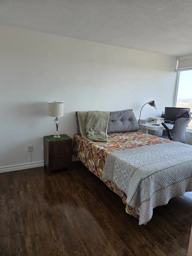 2   1 Bedroom Condo for rent Burnhamthrope & Confederation - Photo 14