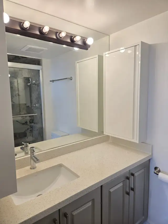 2   1 Bedroom Condo for rent Burnhamthrope & Confederation - Photo 15