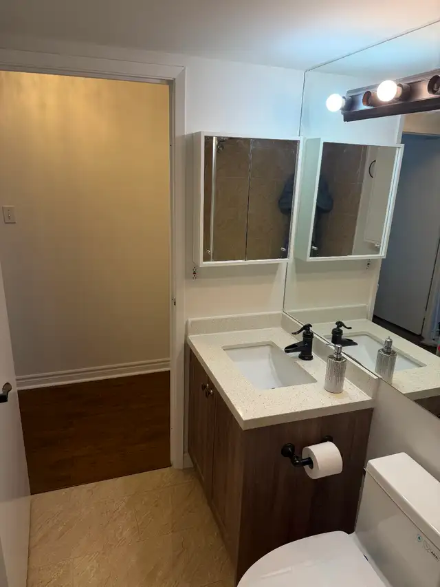 2   1 Bedroom Condo for rent Burnhamthrope & Confederation - Photo 20