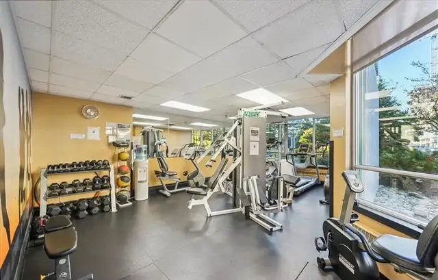 2   1 Bedroom Condo for rent Burnhamthrope & Confederation - Photo 27