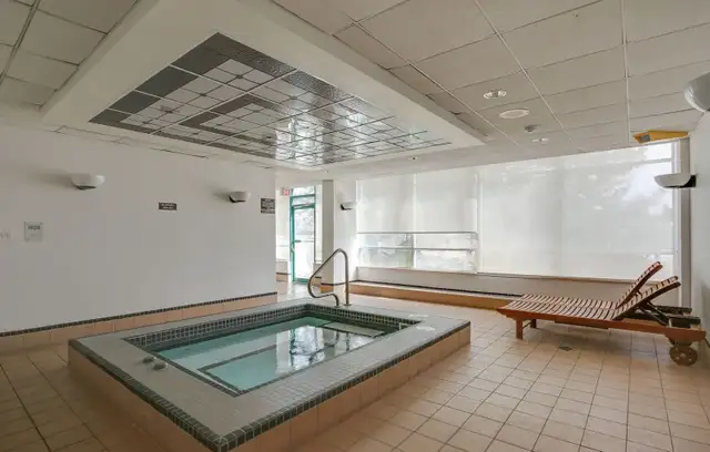 2   1 Bedroom Condo for rent Burnhamthrope & Confederation - Photo 28