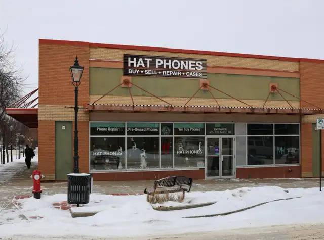 iPhones on Sale - (Like New) HAT PHONES - Photo 2