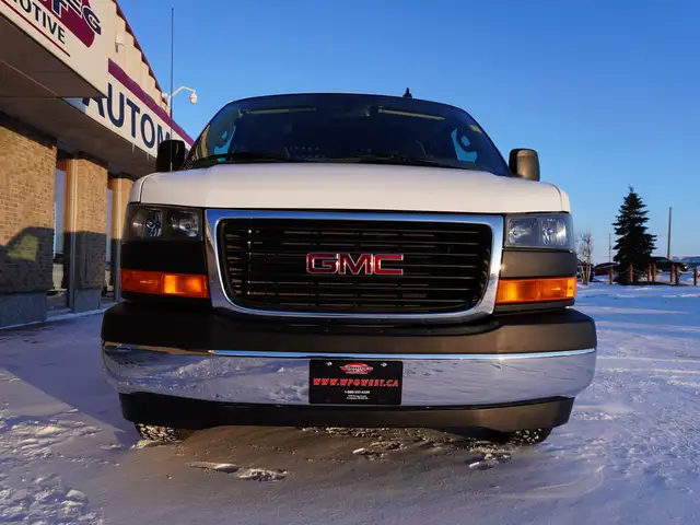 2023 GMC Savana Cargo Van SAVANA 2500 CARGO VAN, VERY LOW KMS ST - Photo 6