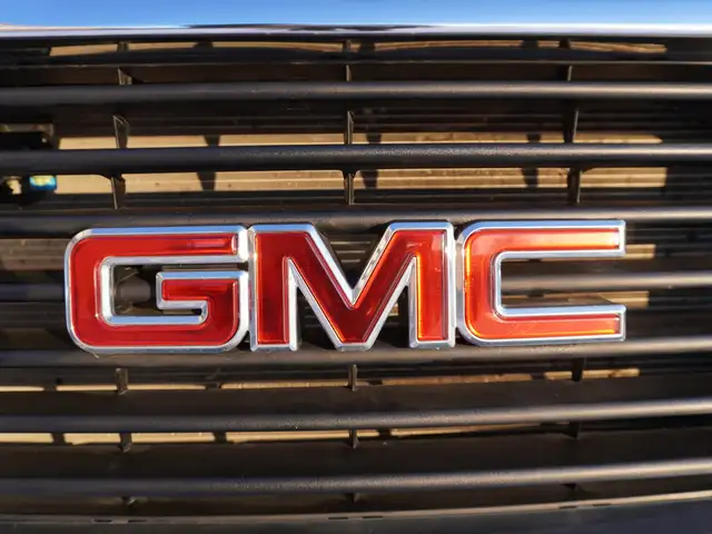2023 GMC Savana Cargo Van SAVANA 2500 CARGO VAN, VERY LOW KMS ST - Photo 37