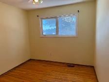64AVE 4ST NW Bi-level upstairs for rent(T2K 4H9). - Photo 7