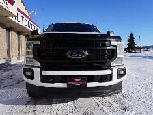 2022 Ford F-250 XLT CREW, FX4 SPORT & BLACKOUT PACKAGES & BUCKET - Photo 8