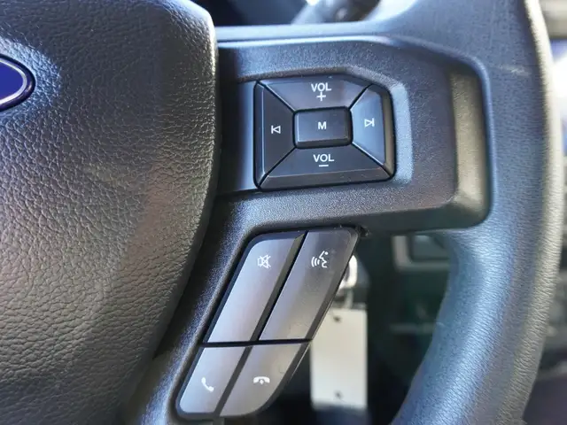 2022 Ford F-250 XLT CREW, FX4 SPORT & BLACKOUT PACKAGES & BUCKET - Photo 29