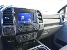 2022 Ford F-250 XLT CREW, FX4 SPORT & BLACKOUT PACKAGES & BUCKET - Photo 31
