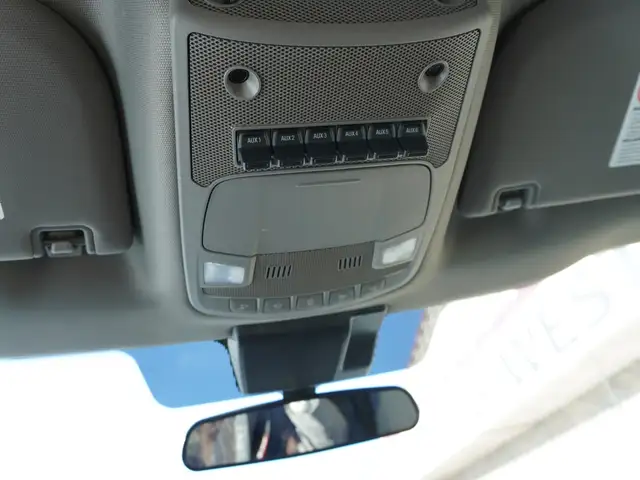 2022 Ford F-250 XLT CREW, FX4 SPORT & BLACKOUT PACKAGES & BUCKET - Photo 40
