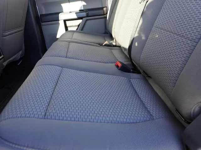 2022 Ford F-250 XLT CREW, FX4 SPORT & BLACKOUT PACKAGES & BUCKET - Photo 50