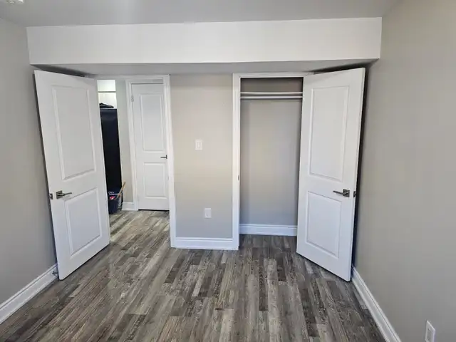 1BR   nice Den   1 Car Parking Large Basement&gt.&gt. W Bram - Photo 7