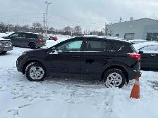 2015 Toyota RAV4 LE - Photo 2