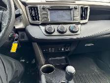 2015 Toyota RAV4 LE - Photo 5