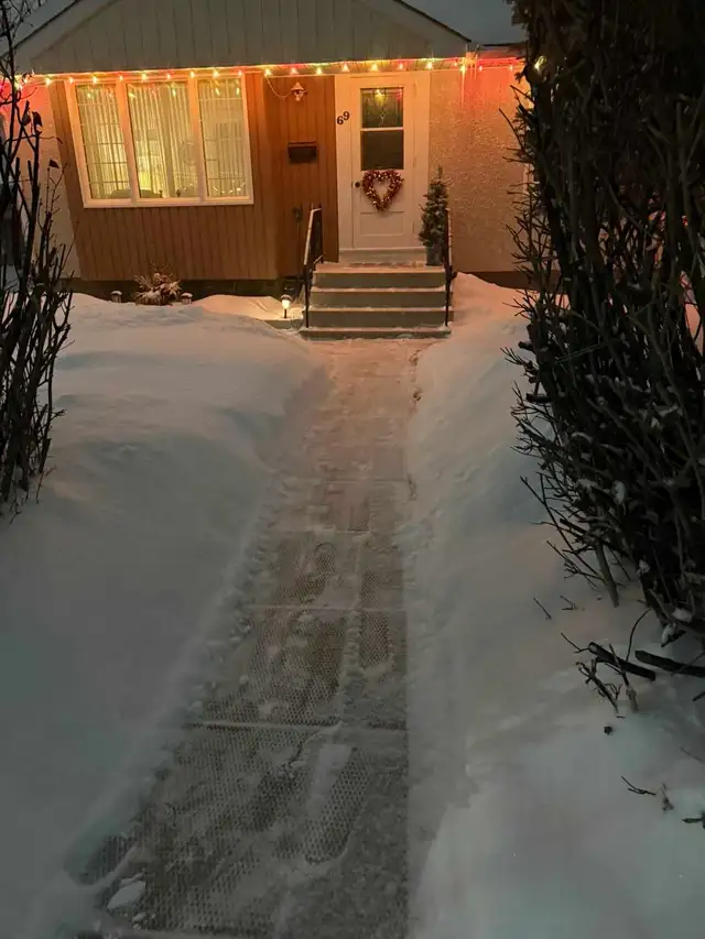 snow removal - Photo 2