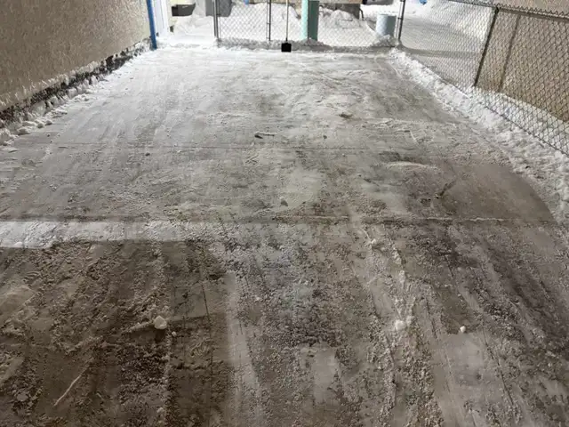snow removal - Photo 4
