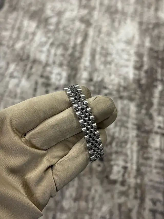 Rolex Datejust 26mm Diamond Dial - Photo 2