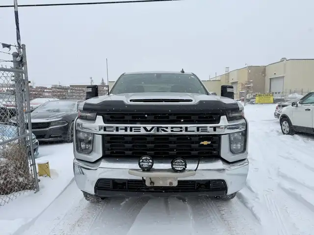 2023 Chevrolet Silverado 2500 HD LT 4X4 Crew Cab, 6.6L V8, Remot - Photo 2