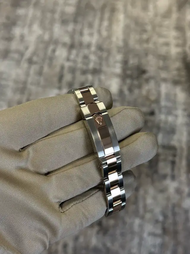 Rolex Datejust 28mm Rose Gold Two-tone - Photo 2