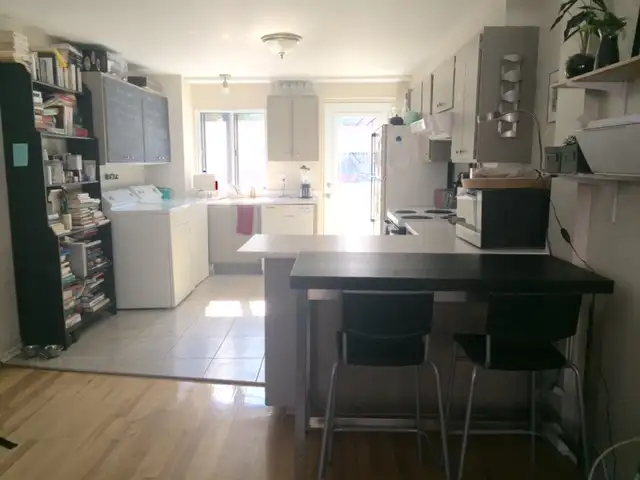 HOMA 1er juil, 2 ch, cour privée terrasse parking, métro Préfont - Photo 4