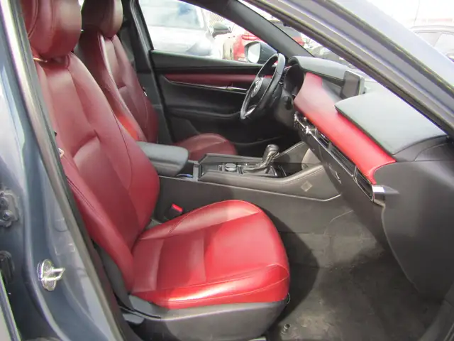 2020 Mazda Mazda3 Sport GT Auto Loaded/H.U.D/CARPLAY/BLIND SPOT/ - Photo 26