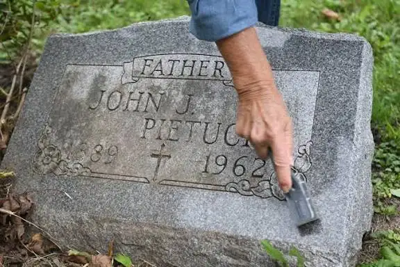 Headstone Cleaning & Grave Care Service - Photo 3