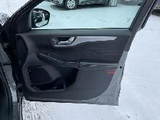 2024 Ford Escape Platinum - Photo 17