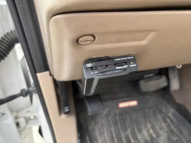 2002 Ford Excursion - Photo 11