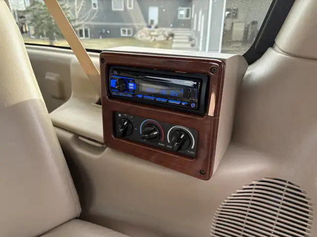 2002 Ford Excursion - Photo 15