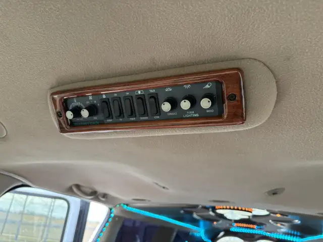 2002 Ford Excursion - Photo 16