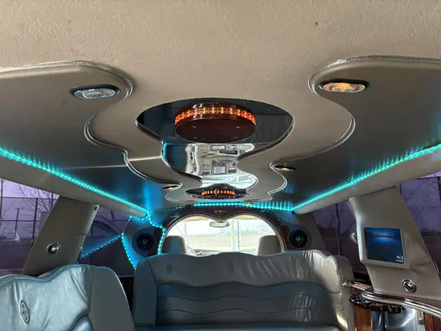 2002 Ford Excursion - Photo 18