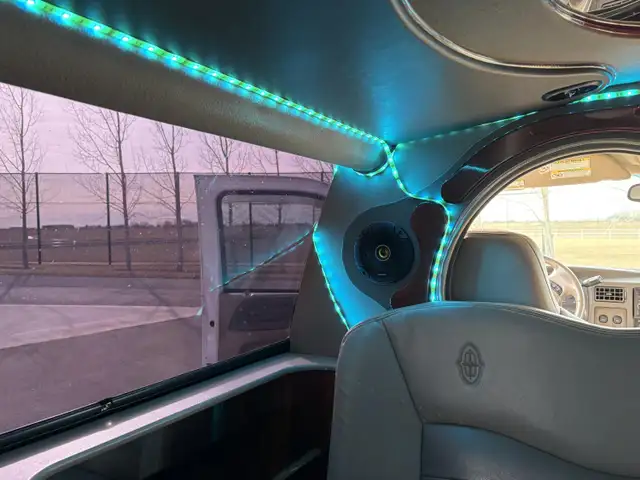 2002 Ford Excursion - Photo 21