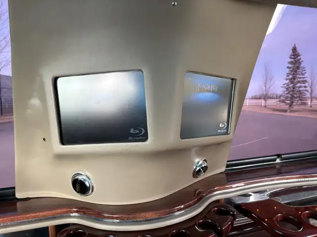 2002 Ford Excursion - Photo 22