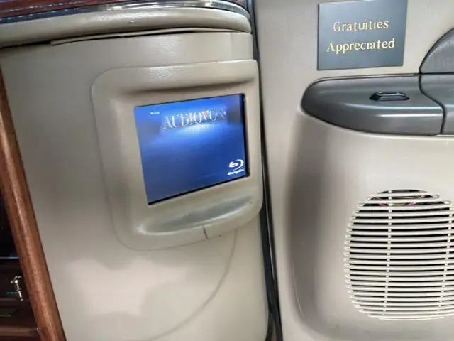 2002 Ford Excursion - Photo 23