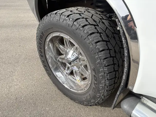 2002 Ford Excursion - Photo 32