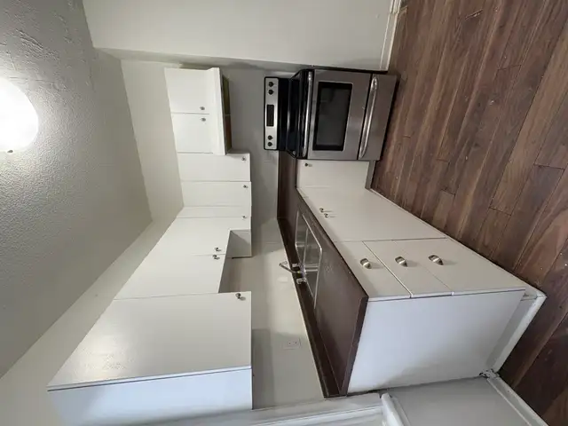 Spacious 2-Bedroom Unit for Rent in a Downtown Ottawa!