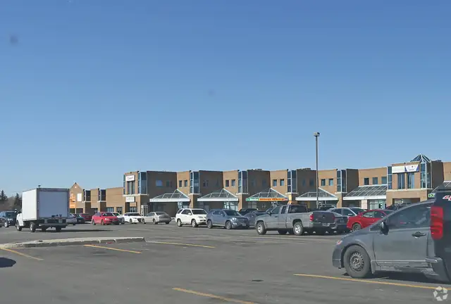 Office/ Salon/ Clinic Units are available for rent in Guelph - Photo 4