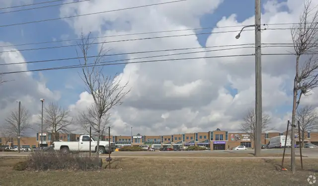 Office/ Salon/ Clinic Units are available for rent in Guelph - Photo 5