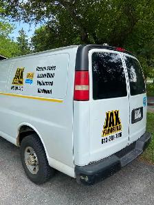 experienced flooring installer