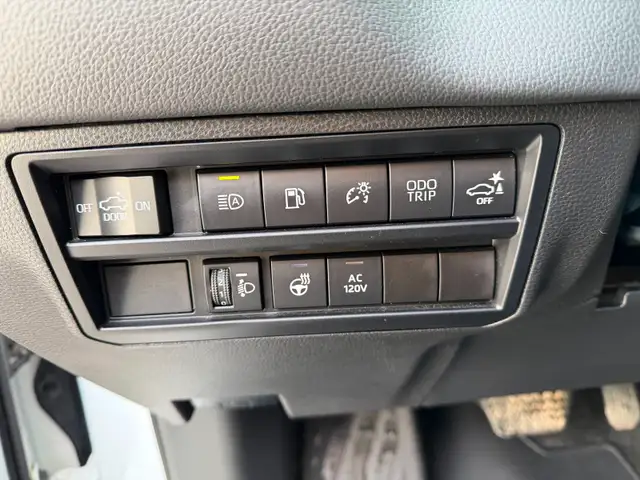 2023 Toyota Tundra Limited Hybrid Beautiful truck ! - Photo 16