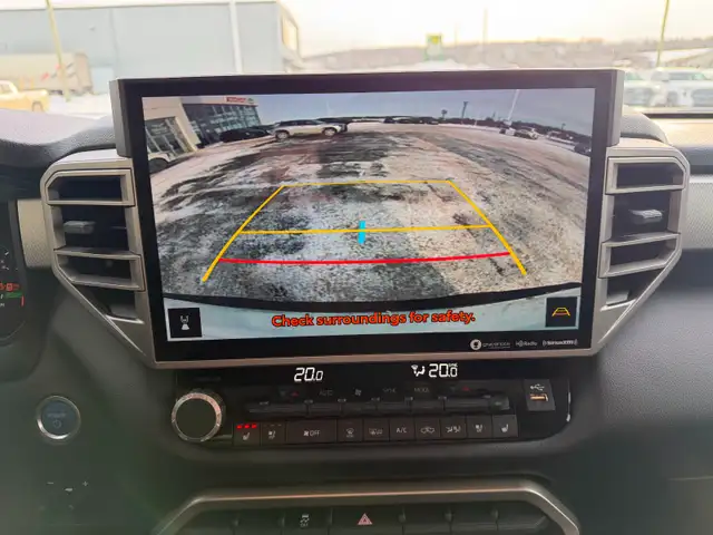 2023 Toyota Tundra Limited Hybrid Beautiful truck ! - Photo 19