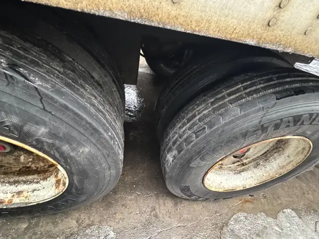 53’ Semi Dryvan Trailer is for sale - Photo 10