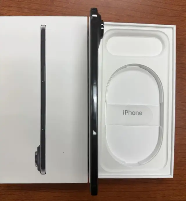 iPhone 17 Air 256GB Black Unlocked with 100% Battery Health - Photo 4